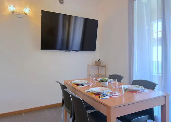 Abbondio - Vicino Al Centro Storico * Como